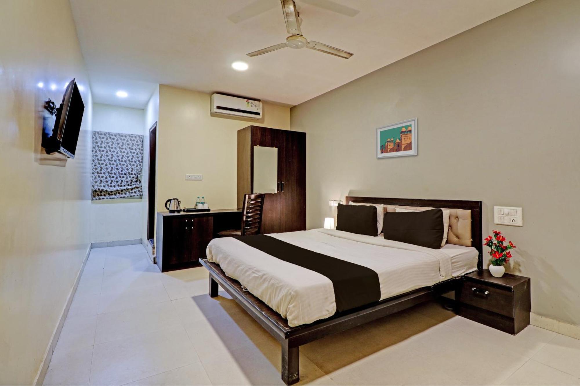 Hotel O Royal Bliss International Bangalore Esterno foto